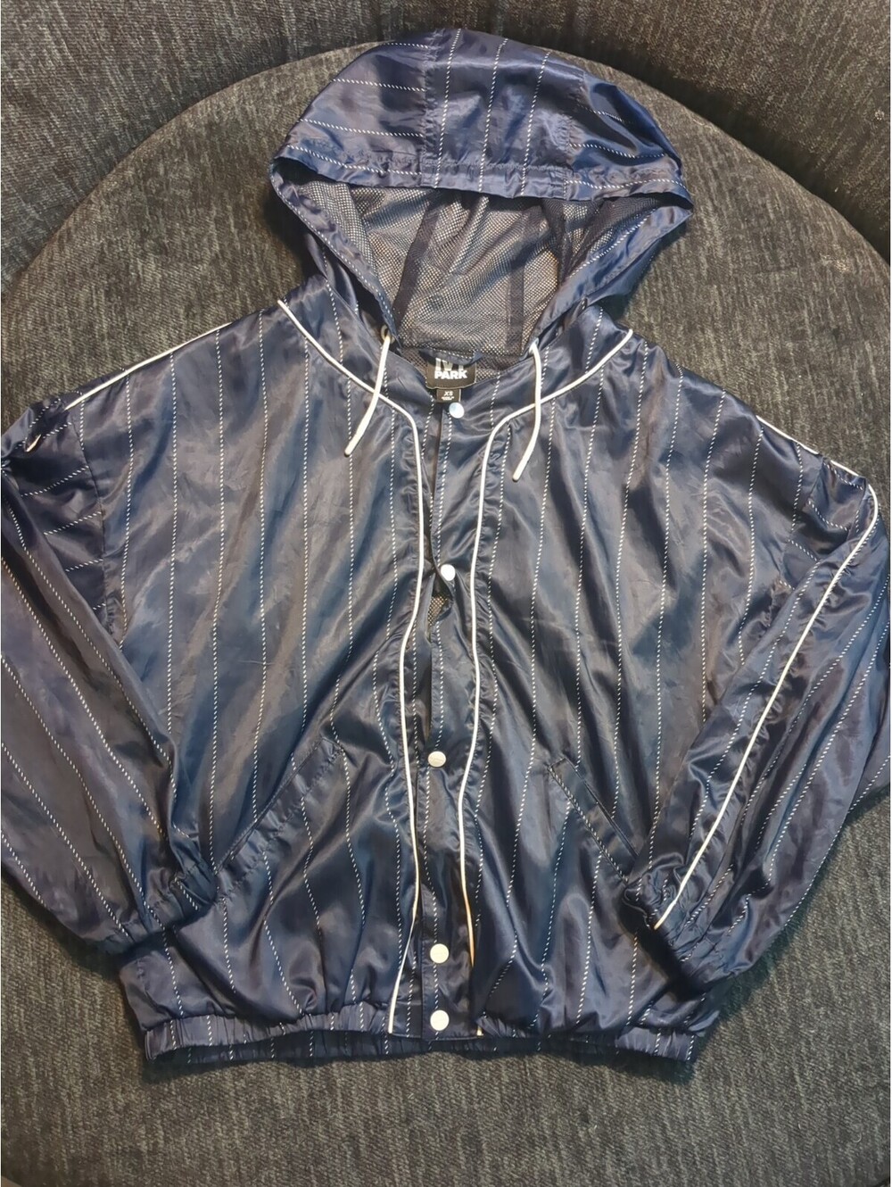 Ivy Park Womens XS Navy Blue Pinstripe Snap Button Windbreaker Missing Arm Patch